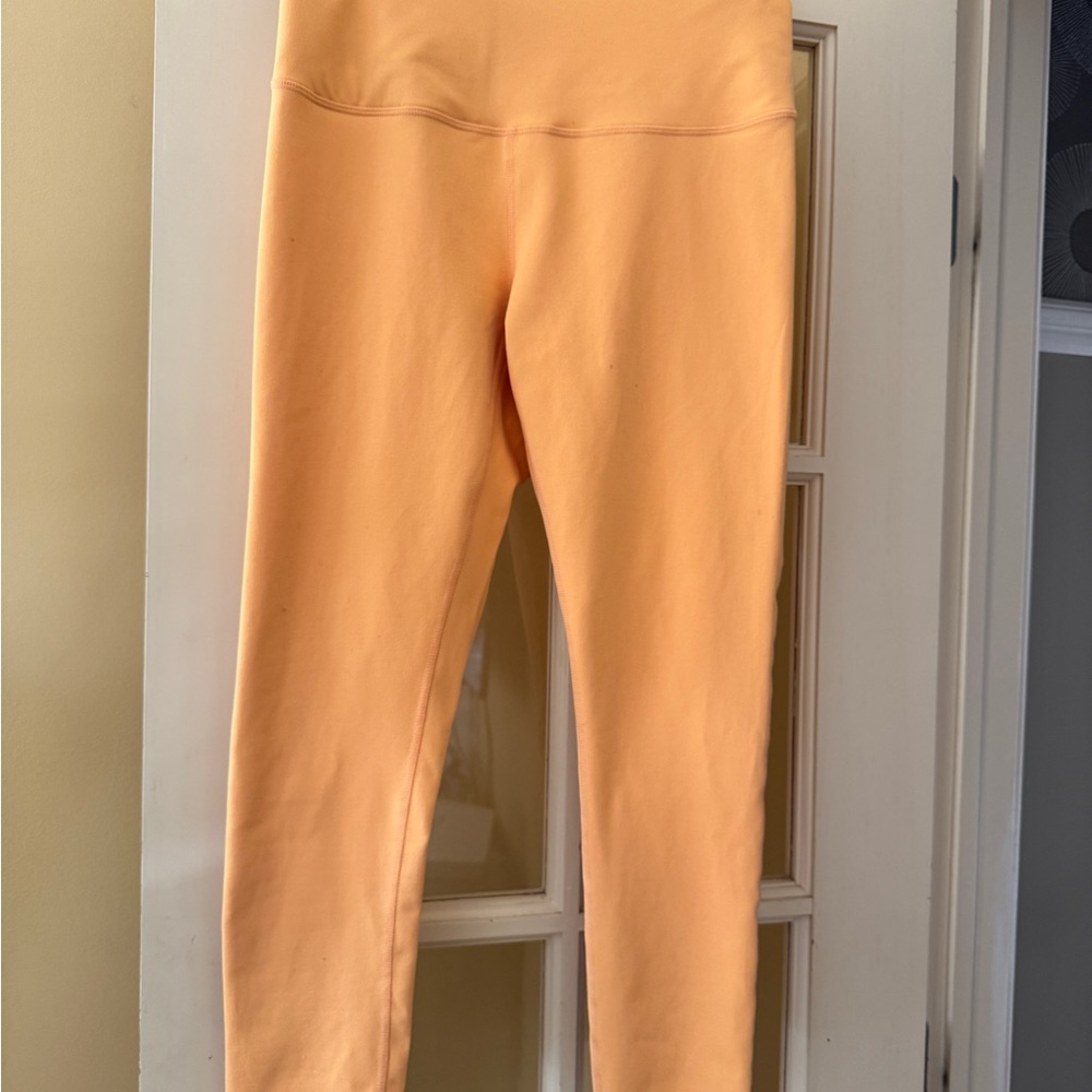 Zella orange Capri’s size medium‎